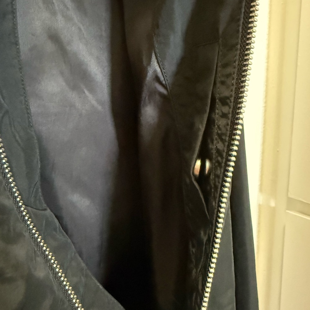 H&M Classic Black Bomber Jacket - Picture 3 of 3
